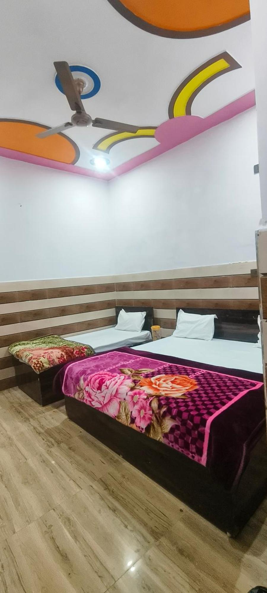 K.D.Dham Near Prem Mandir1 Hotel Vrindavan Exterior photo